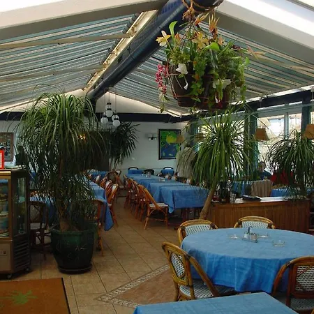 Du Port Villeneuve