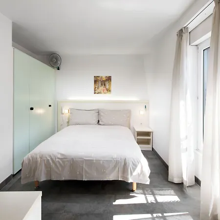 Du Port Hotel Villeneuve