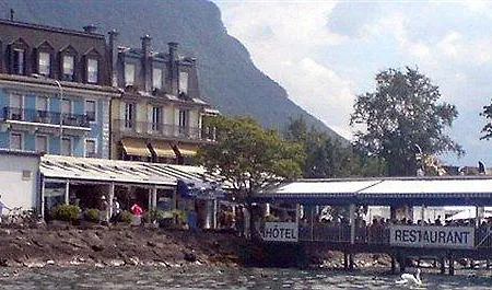 Hotel Du Port 3*