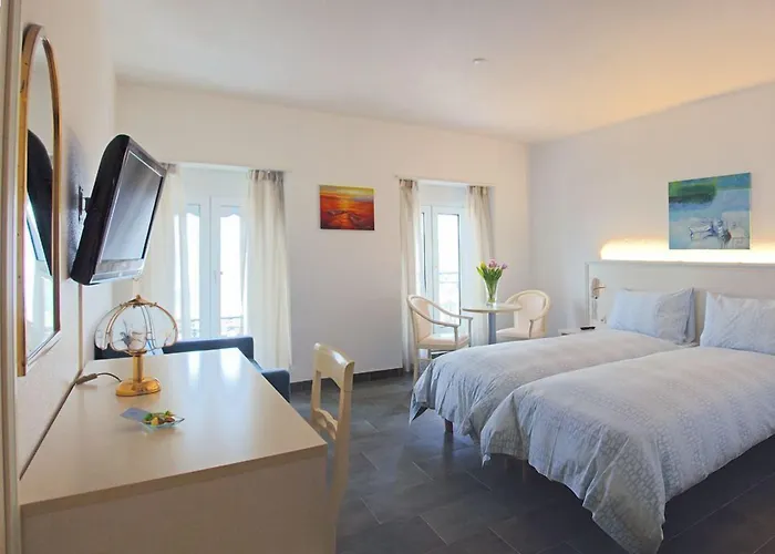 Du Port 3* Villeneuve